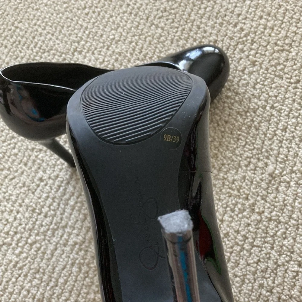 Jessica Simpson Platinum Black Stiletto High Heels Shiny Size 9 Like New
